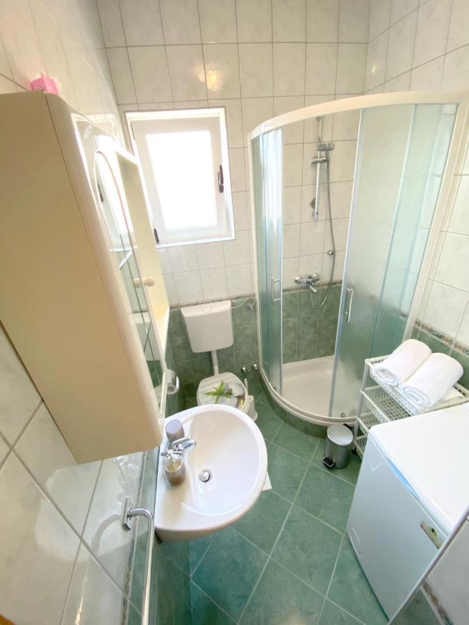 Apartments Saric Biograd Na Moru Eksteriør billede
