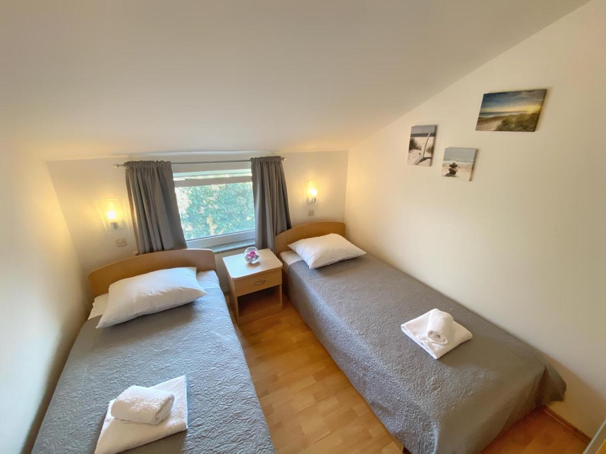 Apartments Saric Biograd Na Moru Eksteriør billede