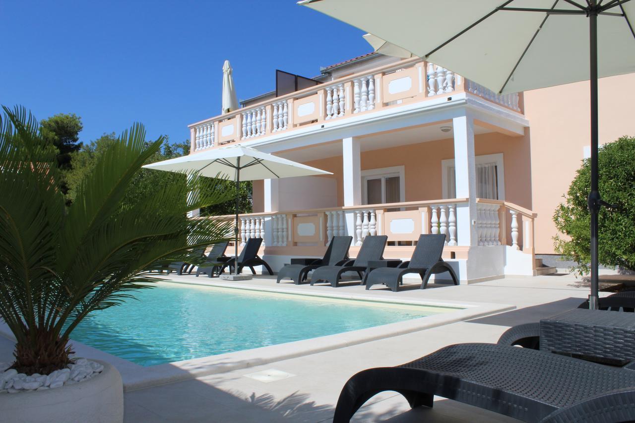 Apartments Saric Biograd Na Moru Eksteriør billede